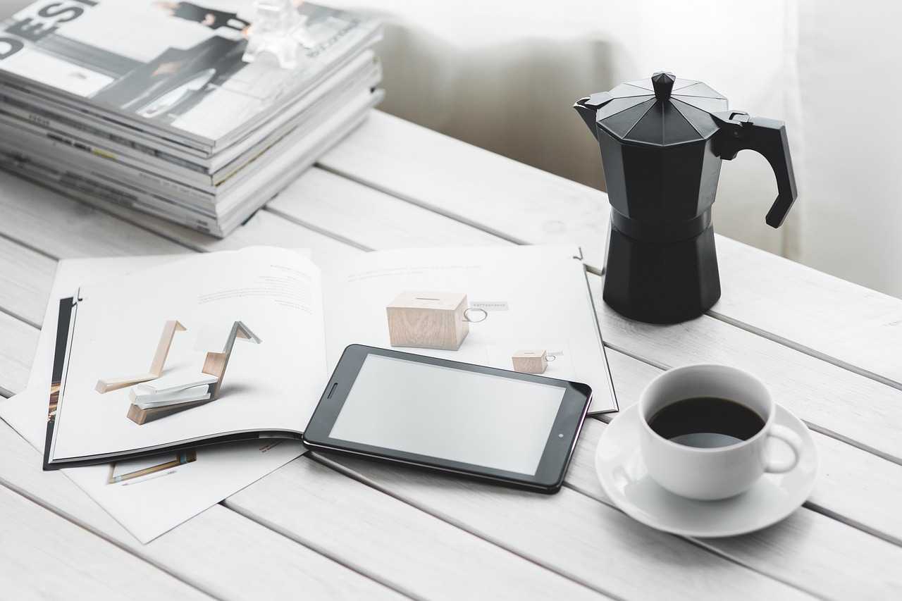technology, tablet, coffee cup, digital tablet, computer, device, desk, coffee, cup, magazines, leisure